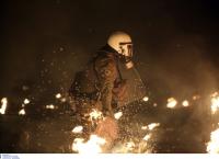 Γρηγορόπουλος: Νύχτα άγριων επεισοδίων στα Εξάρχεια – Τρεις τραυματίες και πολλές ζημιές (pics&vid)
