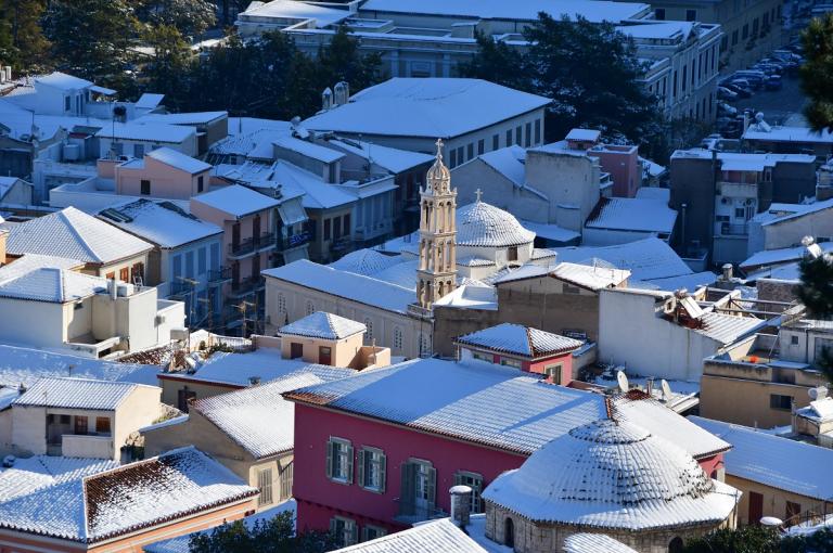 Πρόγνωση καιρού: Χριστούγεννα με χιόνια και τσουχτερό κρύο – Τι προβλέπει ο Γιάννης Καλλιάνος