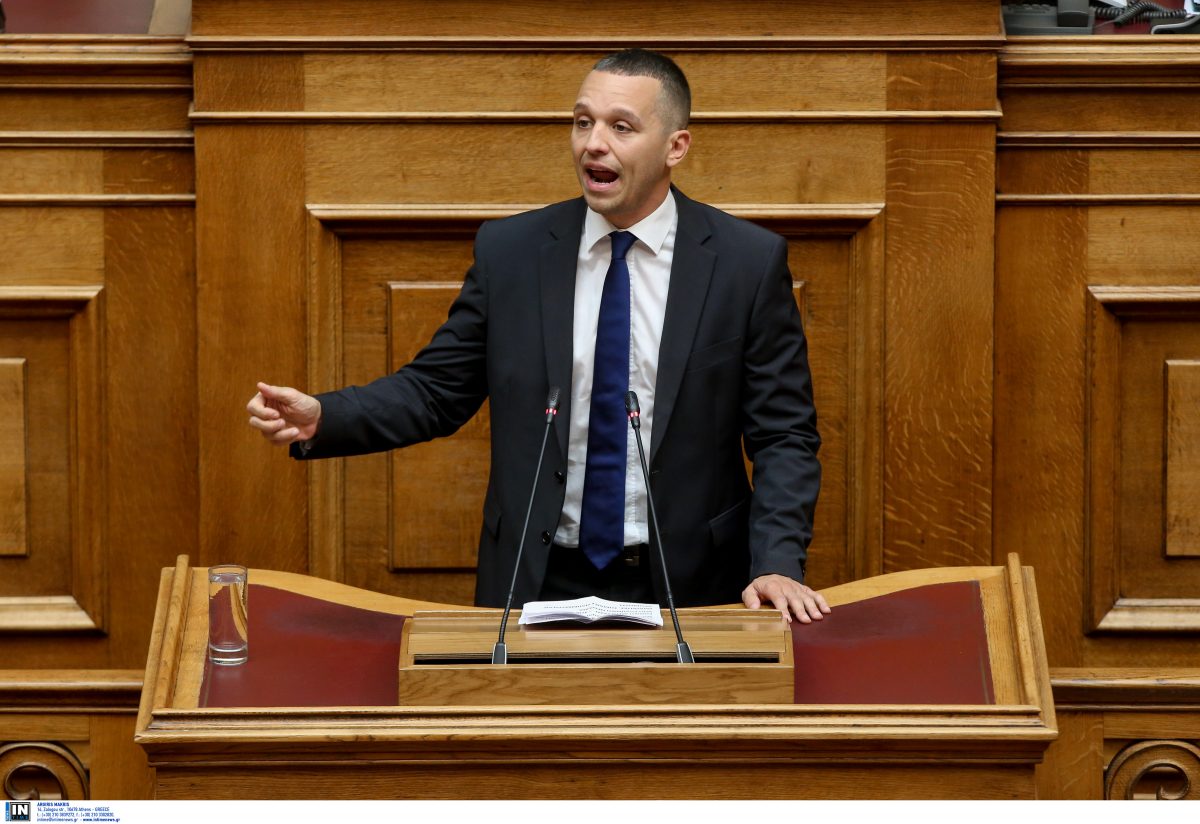Τέλος ο Κασιδιάρης από τη Χρυσή Αυγή