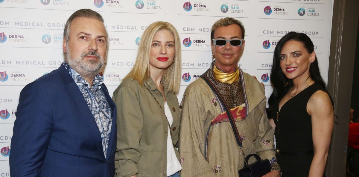 Λάκης Γαβαλάς: Επική εμφάνιση τα Χριστούγεννα (pic)