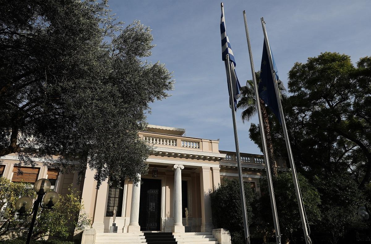 Μαξίμου κατά Μητσοτάκη: Η ΝΔ δεν τολμά ούτε να επαναλάβει τα όσα χυδαία είπε περί συναλλαγής