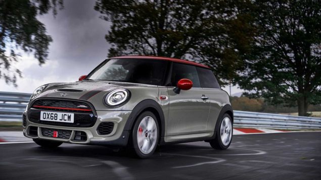 Mini John Cooper Works: Ανανεωμένο και εξίσου δυνατό