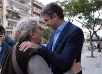 Μητσοτάκης: Νέο σχόλιο αλά “τι γκόμενος είσαι εσύ” στη Νέα Σμύρνη (vid)