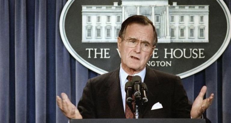 George Bush: Αρχηγός δυναστείας, αλλά πρόεδρος για μόνο μια θητεία