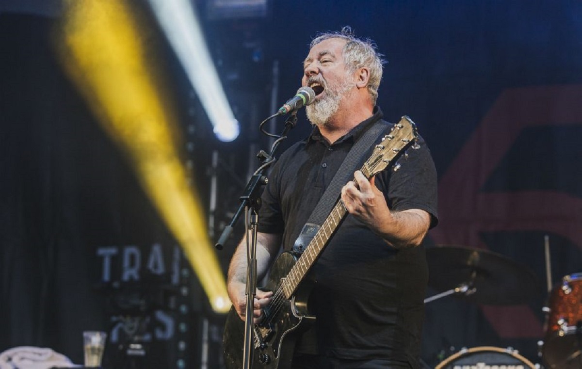 Pete Shelley: Πέθανε ο τραγουδιστής των Buzzcocks (pics&vids)