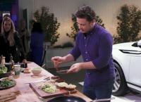 Ο Jamie Oliver εμπνέεται από το νέο Range Rover Evoque (vid)