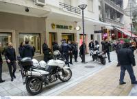 Ληστεία στη Rolex: Έτσι άρπαξε τα ρολόγια ο δράστης – Γιατί αγνόησε τις κάμερες
