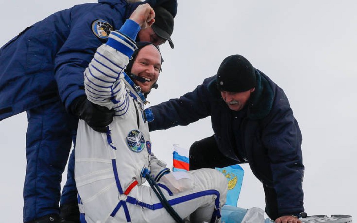 Επέστρεψαν στη Γη δύο αστροναύτες και ένας κοσμοναύτης (pics)