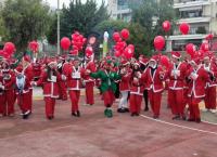 Santa Run Χανιά: Με Άγιους Βασίληδες «πλημμύρισαν» οι δρόμοι των Χανίων