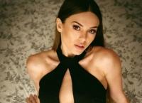 Ιωάννα Σιαμπάνη: Άκρως αποκαλυπτική εμφάνιση στα γενέθλια της (pics)