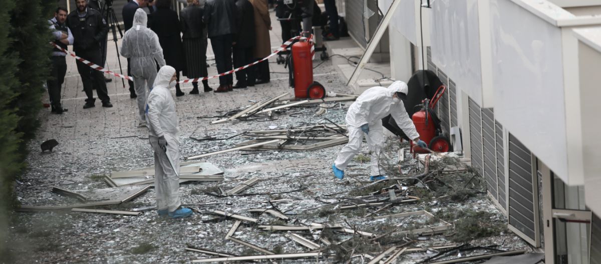 ΣΚΑΪ: Ποιους “δείχνει” η Αντιτρομοκρατική πίσω από το “έμπειρο” χτύπημα στον σταθμό (pics&vid)