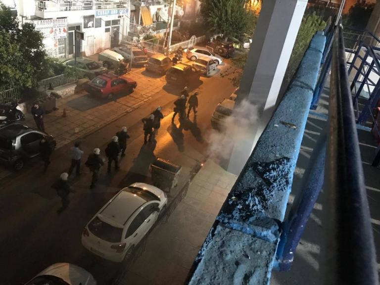Πανιώνιος – Κολοσσός Ρόδου: Σοβαρά επεισόδια στη Νέα Σμύρνη – Συμπλοκές των ΜΑΤ με οπαδούς