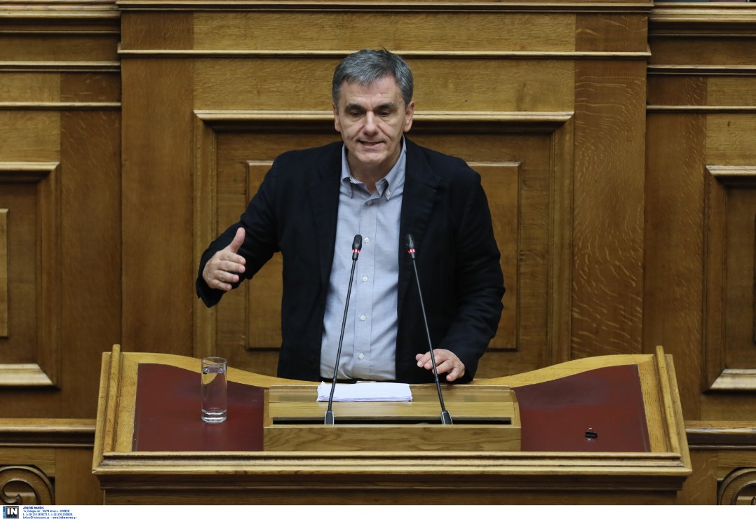 Προϋπολογισμός 2019: Επικό σαρδάμ Τσακαλώτου στην ομιλία του (vid)