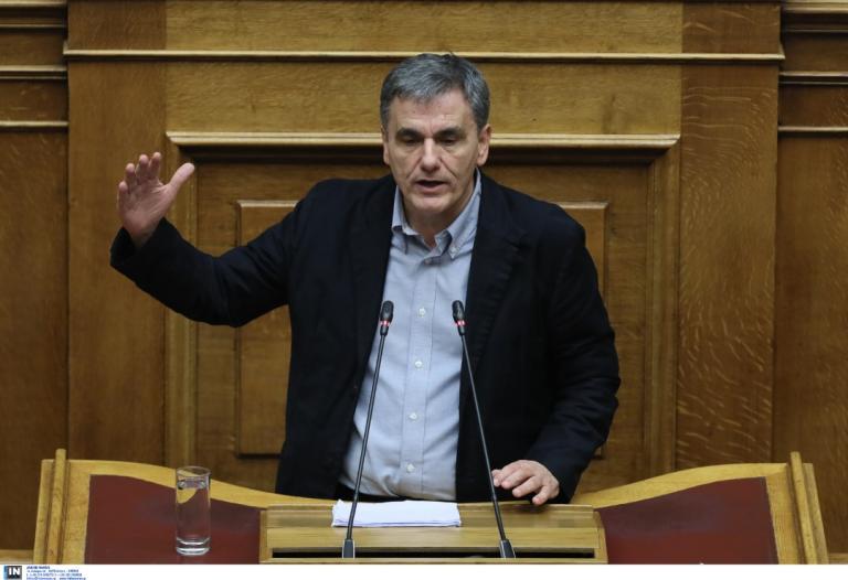 120 δόσεις Εφορία: Αντίστροφα μετράει ο χρόνος για το νομοσχέδιο