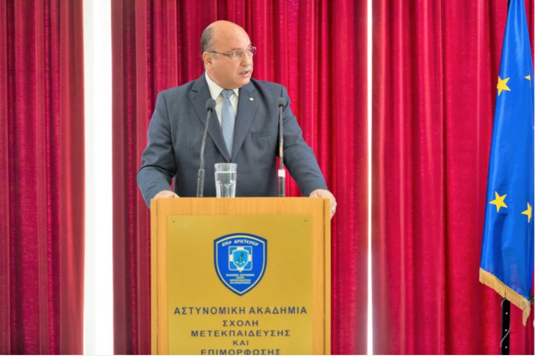 Τζανέτος Φιλιππάκος: Aπένειμε τα πτυχία στους απόφοιτους του ΤΕΜΕΣ της Ελληνικής Αστυνομίας στην Αττική