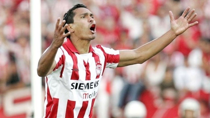 Τζιοβάνι: «Μαγεύει» και στα 46 του (vid)