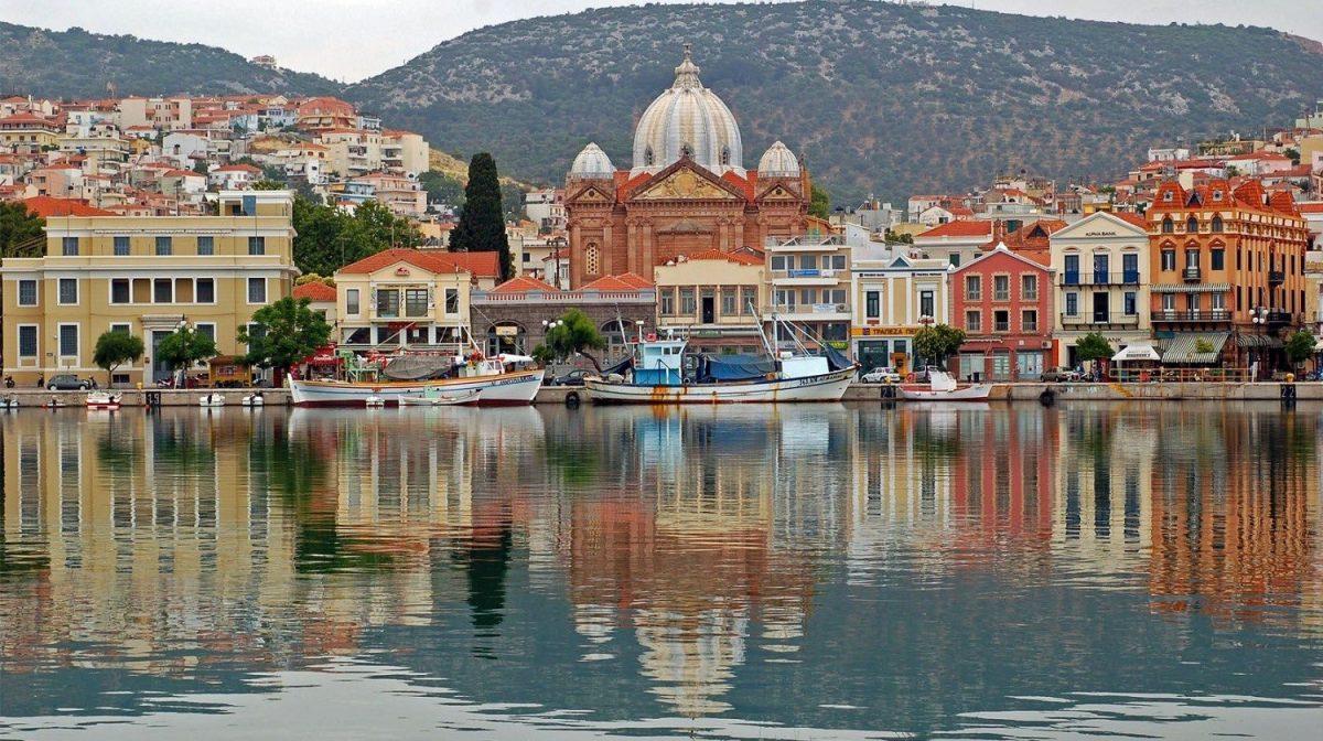Μυτιλήνη: Μυστήριος θάνατος τουριστικού πράκτορα – Έπεσε με το αυτοκίνητό του στο λιμάνι