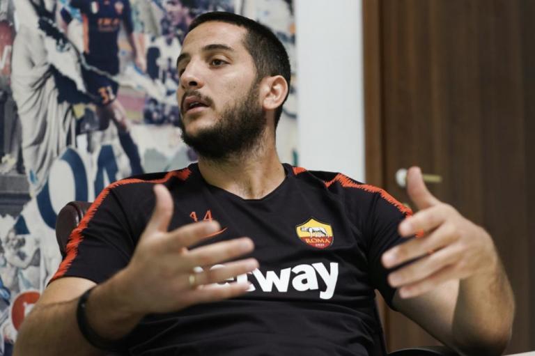 Μανωλάς: Αποθεώθηκε στον Κιάμο όταν άρπαξε το μπουζούκι και άρχισε να παίζει (vid)