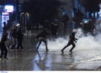 Επεισόδια Σύνταγμα: Δέκα συλλήψεις και 133 προσαγωγές (pics)