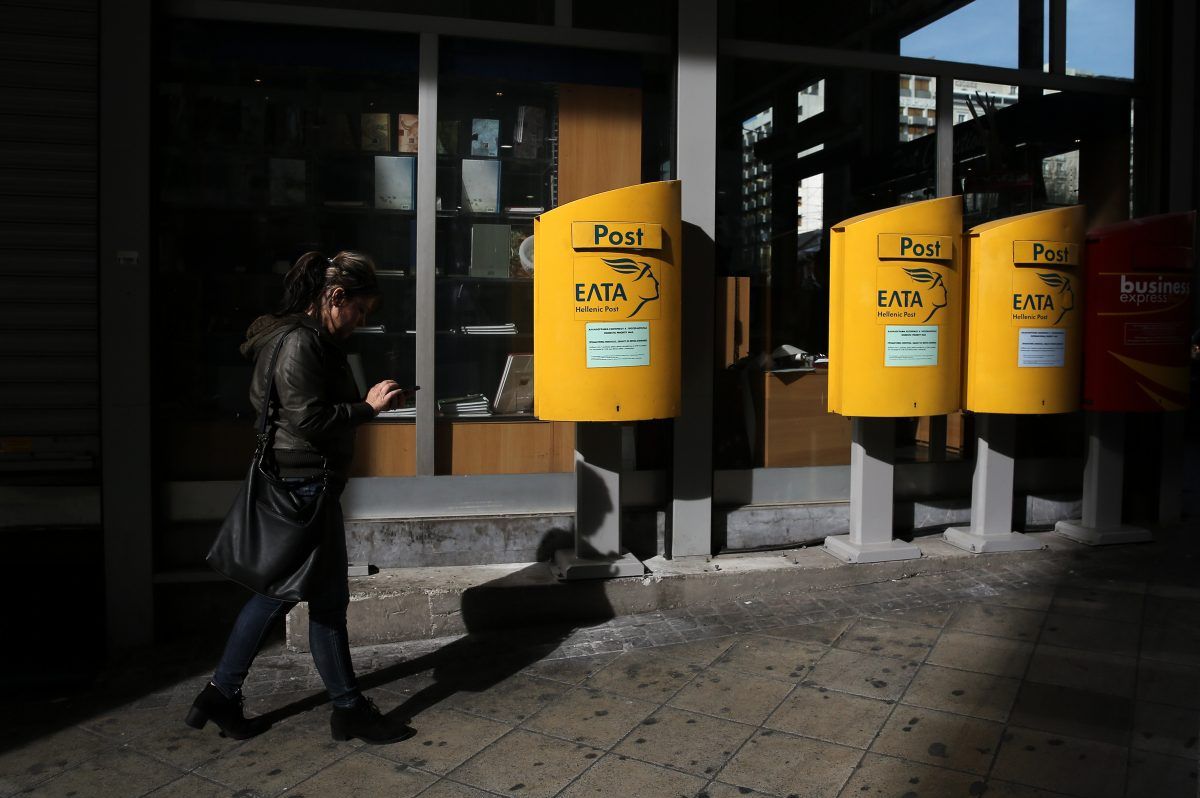 Ληστεία ΕΛΤΑ Πεντέλης: Ένοπλος “μπούκαρε” στο κατάστημα