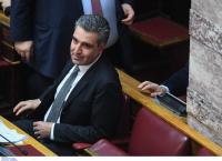 Φωκάς στη Βουλή: Ήπια μία γκαζόζα, πήγα στην τουαλέτα και έχασα την ψηφοφορία (vid)