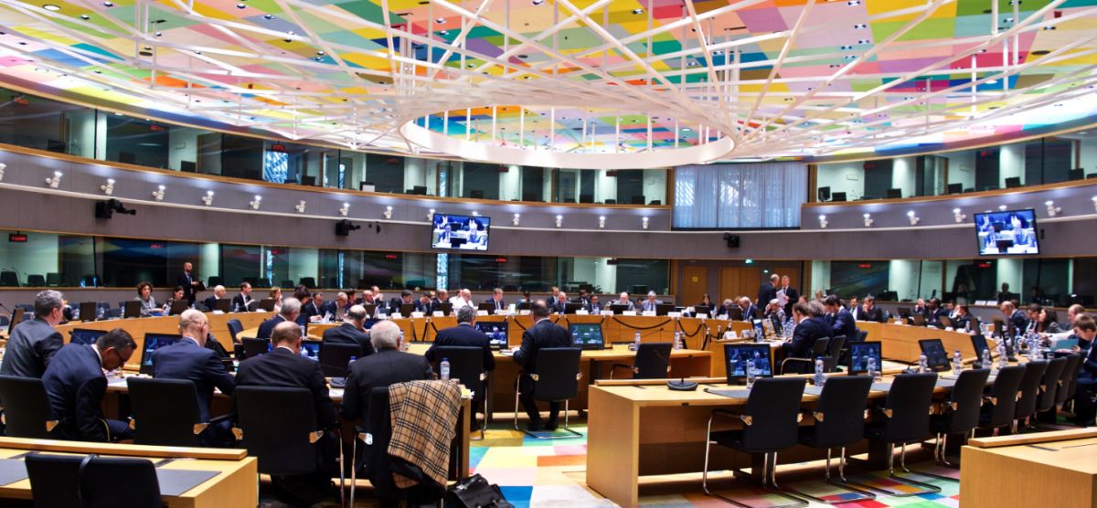 EuroWorking Group για την Ελλάδα: Δυσαρέσκεια των θεσμών για την αύξηση του κατώτατου μισθού