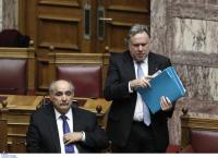 Συμφωνία των Πρεσπών: Ο Κατρούγκαλος κατέθεσε το επίσημο κείμενο του Συντάγματος της ΠΓΔΜ
