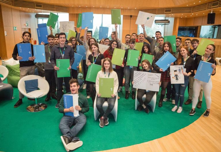 Πρόγραμμα Υποτροφιών COSMOTE: 36 νέες υποτροφίες σε φοιτητές με οικονομικές και κοινωνικές δυσκολίες