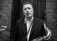 Μουσικά νέα: Ο «νονός του Swing» Ray Gelato έρχεται για πρώτη φορά στο Half Note (vids)