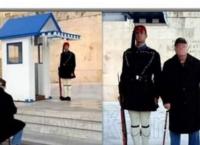 Η αλήθεια για τη φωτογραφία με τον παππού και τη γιαγιά στον Άγνωστο Στρατιώτη