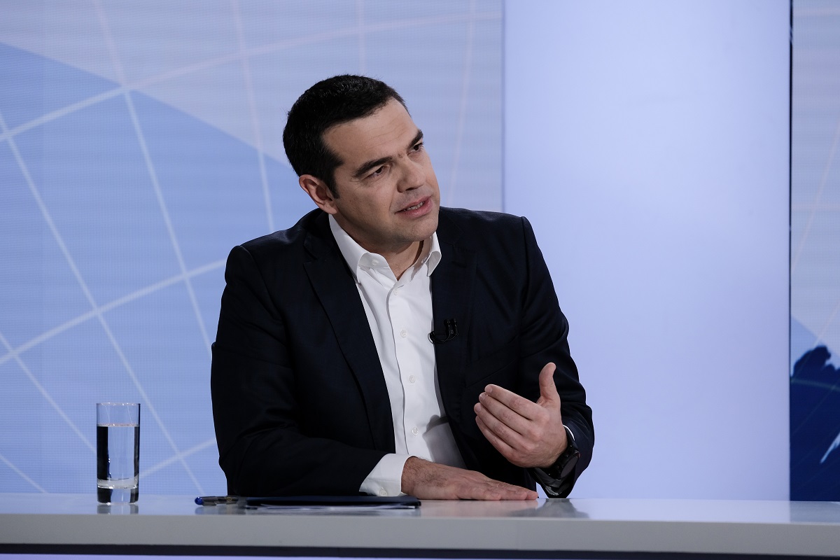 Συνέντευξη Τσίπρα: Το mea culpa του πρωθυπουργού και τα μηνύματα στον Καμμένο (vid)