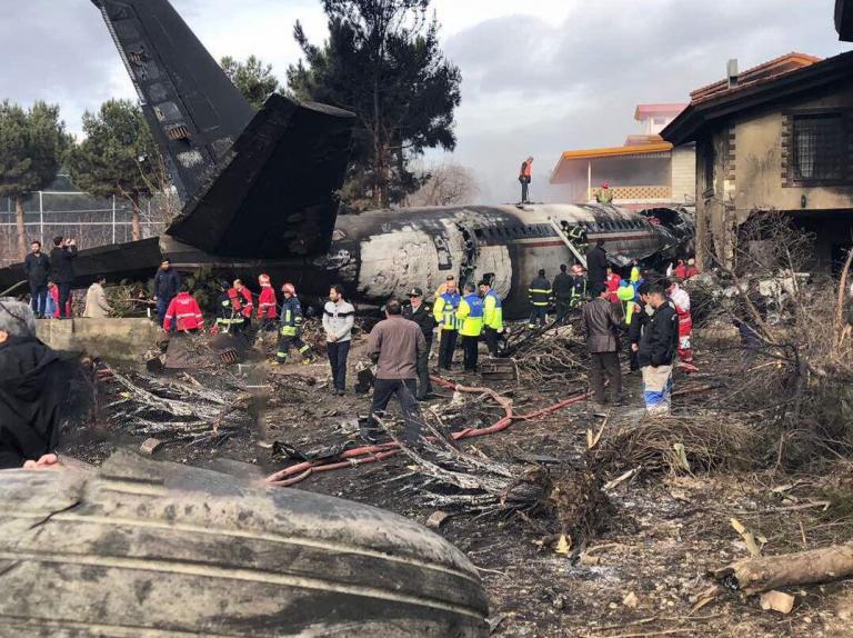 Συντριβή αεροσκάφους στο Ιράν: Τραγικός απολογισμός – 15 νεκροί, ένας επιζών