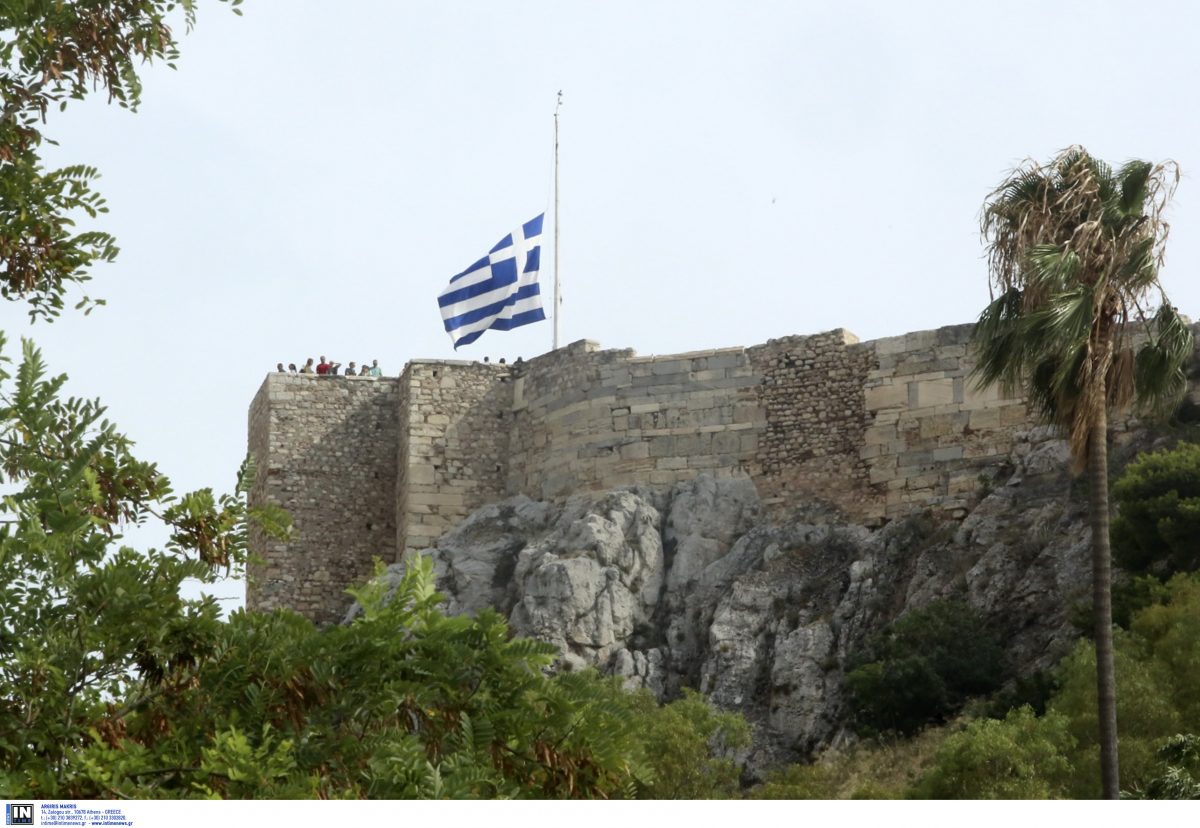 Άνδρας έπεσε από την Ακρόπολη και σκοτώθηκε