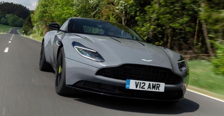 Aston Martin DB11 AMR: Προσφέρει βελτιωμένες επιδόσεις με νέα διάσταση δυναμισμού