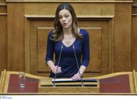 Αχτσιόγλου: Ψήφος εμπιστοσύνης σημαίνει ψήφος για την αύξηση του κατώτατου μισθού