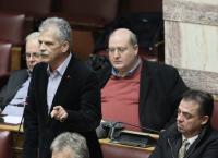 Βουλή live: Βαριές εκφράσεις στην Ολομέλεια – Κλίμα κατά του Δανέλλη και υπόνοιες για ανταλλάγματα (vids)