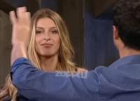 Ελισάβετ Δοβλιατίδου: Κόλασε με το τσιφτετέλι της (vid)