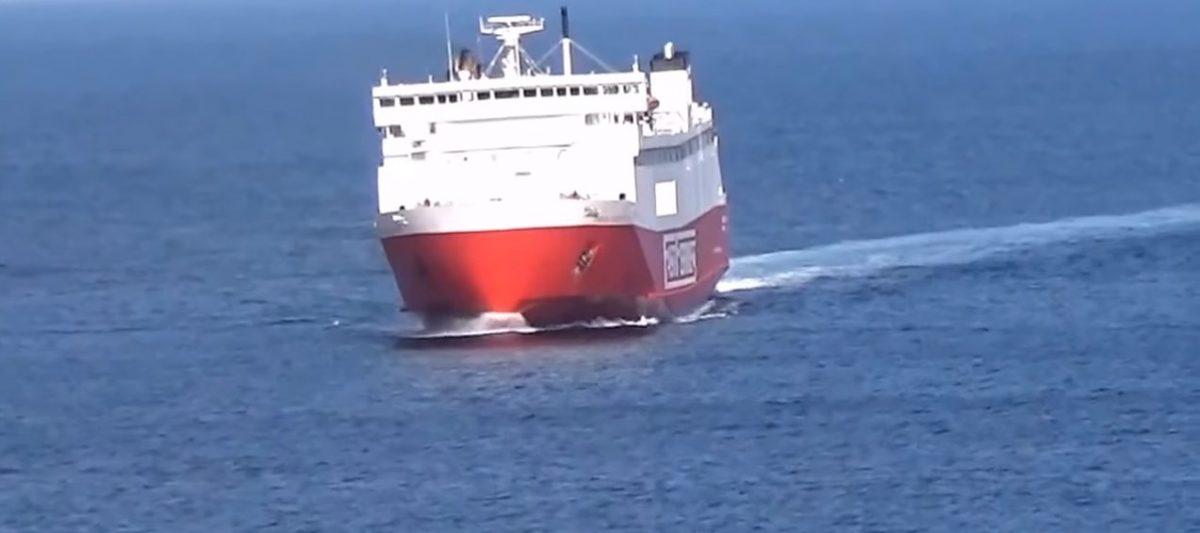Fast Ferries Andros: Επιστρέφει στο λιμάνι της Ραφήνας με 686 επιβάτες