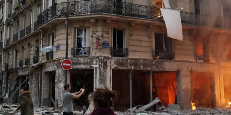 Συναγερμός στη Γαλλία: Ισχυρή έκρηξη στο κέντρο του Παρισιού (pics)