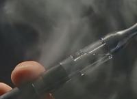 Ηλεκτρονικό τσιγάρο: Τι έδειξε η νέα έρευνα για τον κίνδυνο εμφράγματος