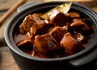 Η συνταγή της ημέρας: Μοσχαράκι κατσαρόλας με καρότα