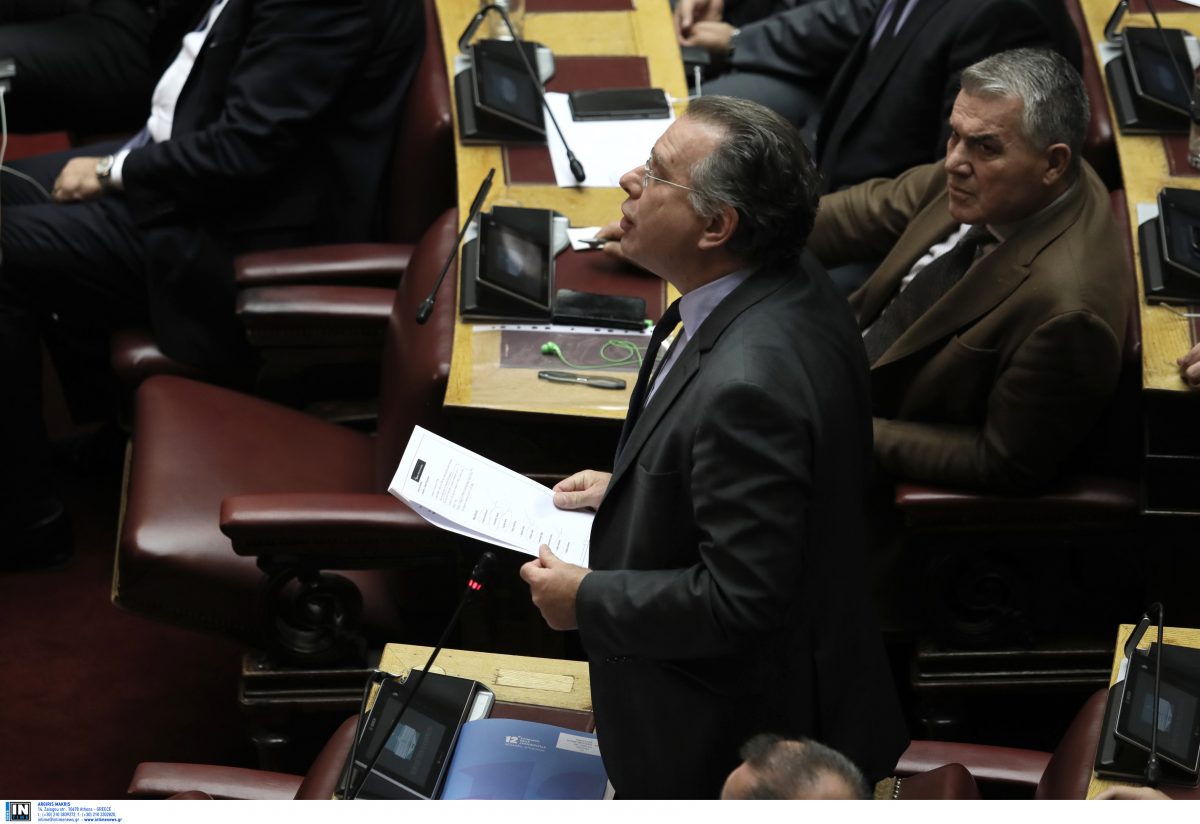 Κουμουτσάκος: Η ΝΔ δεν δέχεται μαθήματα πατριωτισμού από τον Καμμένο