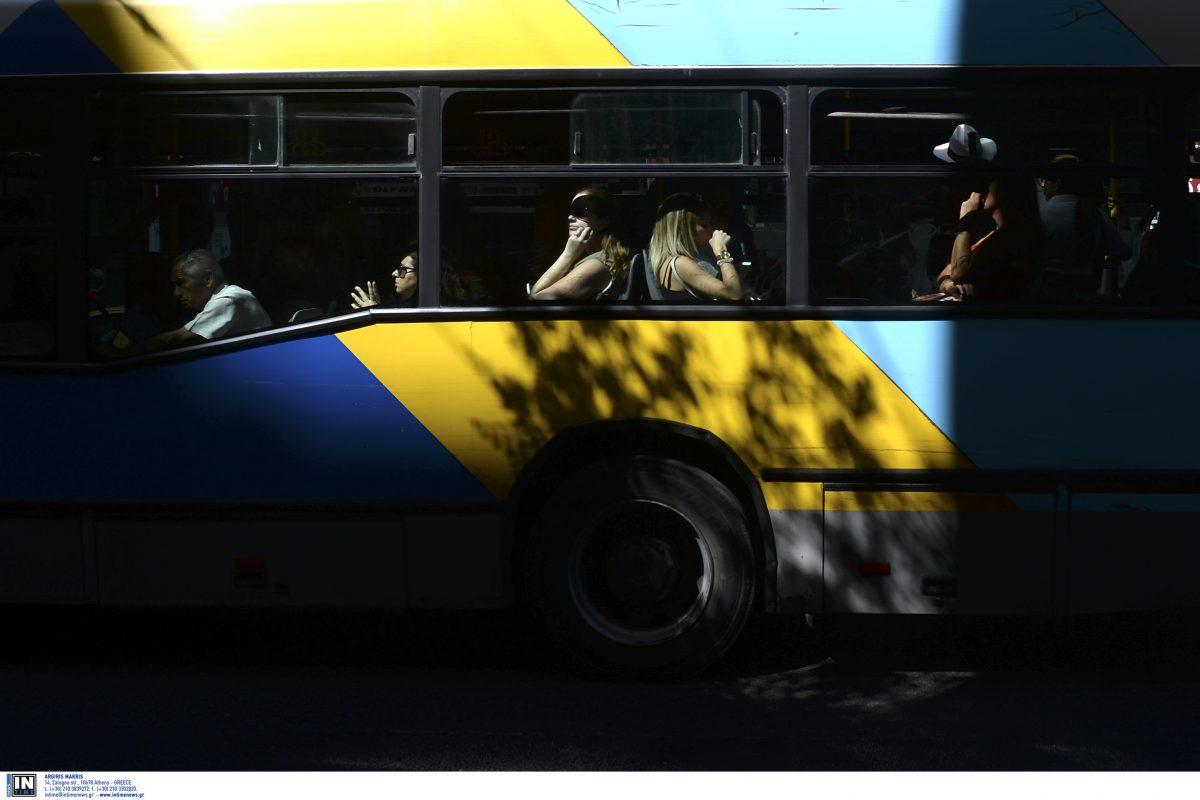 Βάρκιζα: Τρεις άνδρες έδειραν οδηγό λεωφορείου