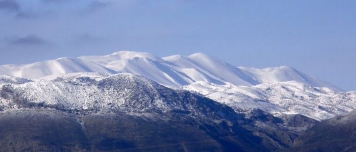 Αφρικανική σκόνη: “Βάφει” πορτοκαλί τις κορυφές της Κρήτης