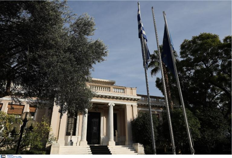 Μαξίμου: Οι μάσκες έπεσαν για τη ΝΔ