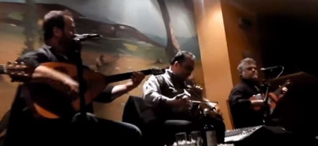 Μοναδικές κρητικές μαντινάδες για το καλό του χρόνου