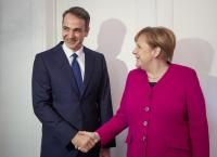 Spiegel: Η Μέρκελ δεν εκφράστηκε εναντίον του Μητσοτάκη στην Αθήνα