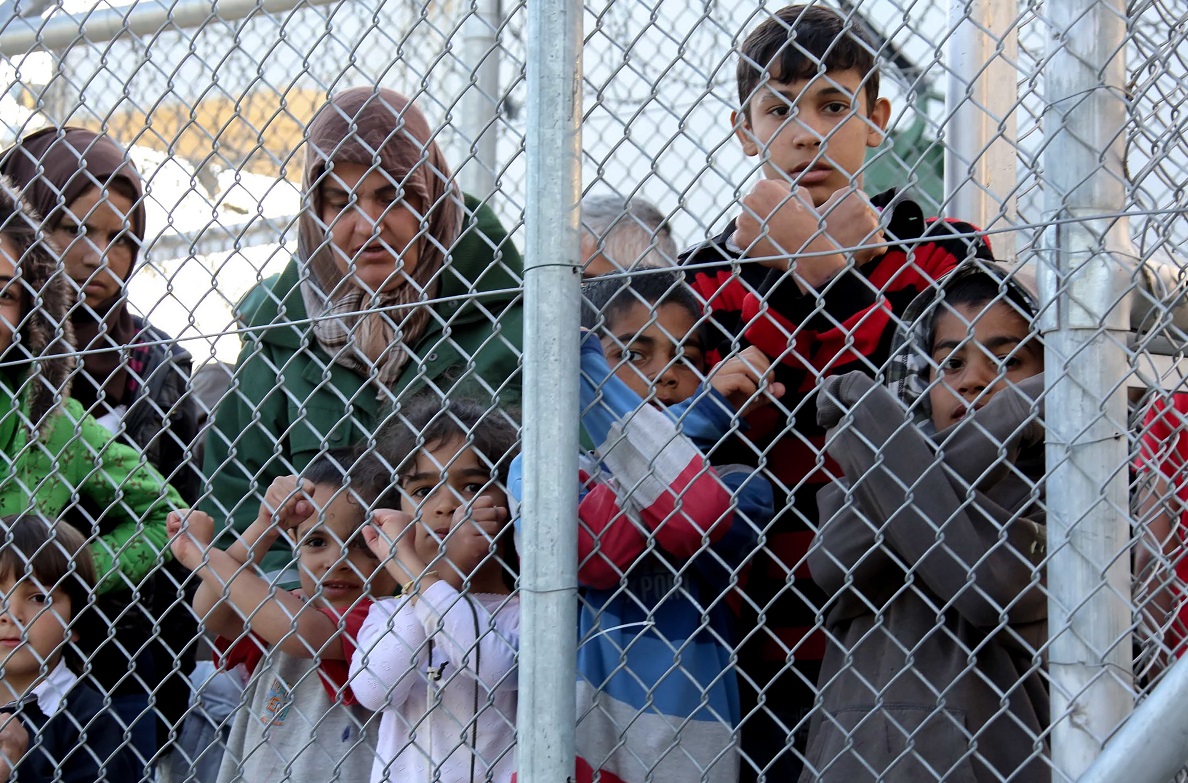 Έκθεση Oxfam για Μόρια: Οι γυναίκες φοράνε πάνες τη νύχτα για να μη τις βιάσουν