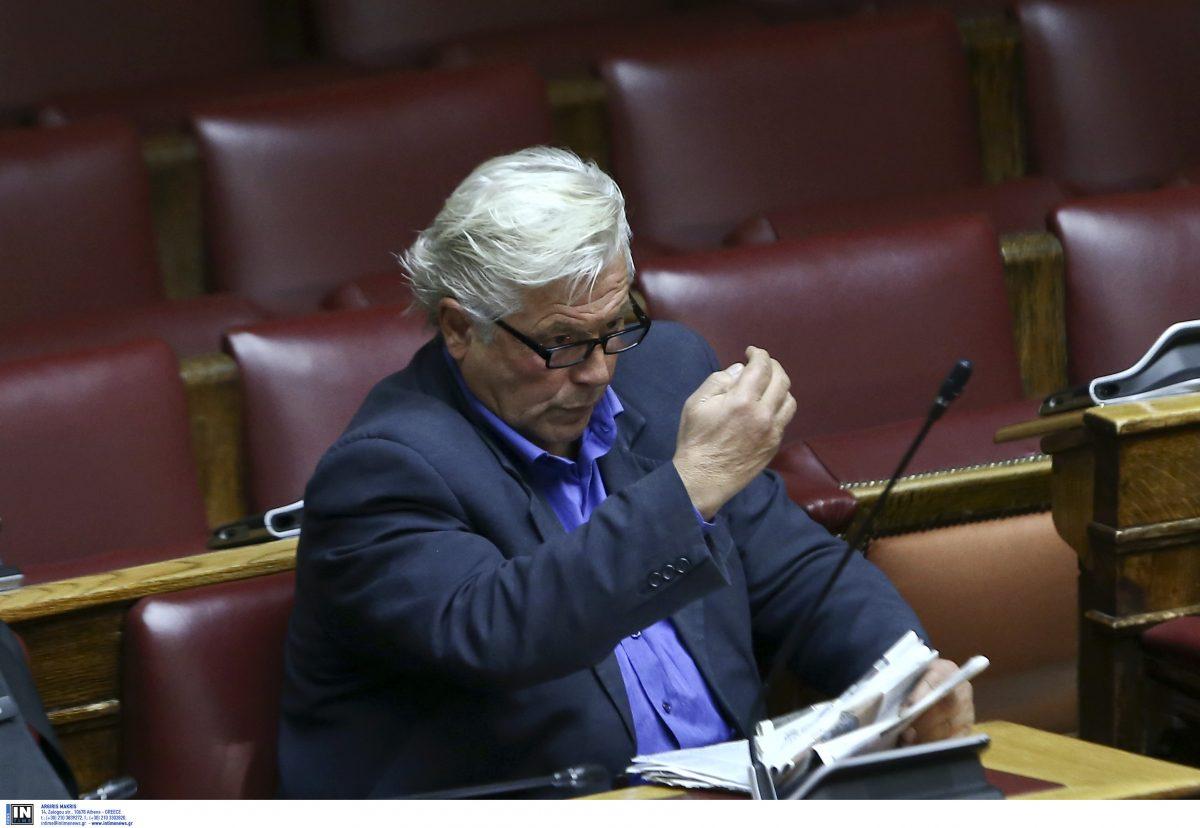 Θανάσης Παπαχριστόπουλος: Απίστευτη κίνηση μόλις ανακοινώθηκε το αποτέλεσμα της ψήφου εμπιστοσύνης (pics)