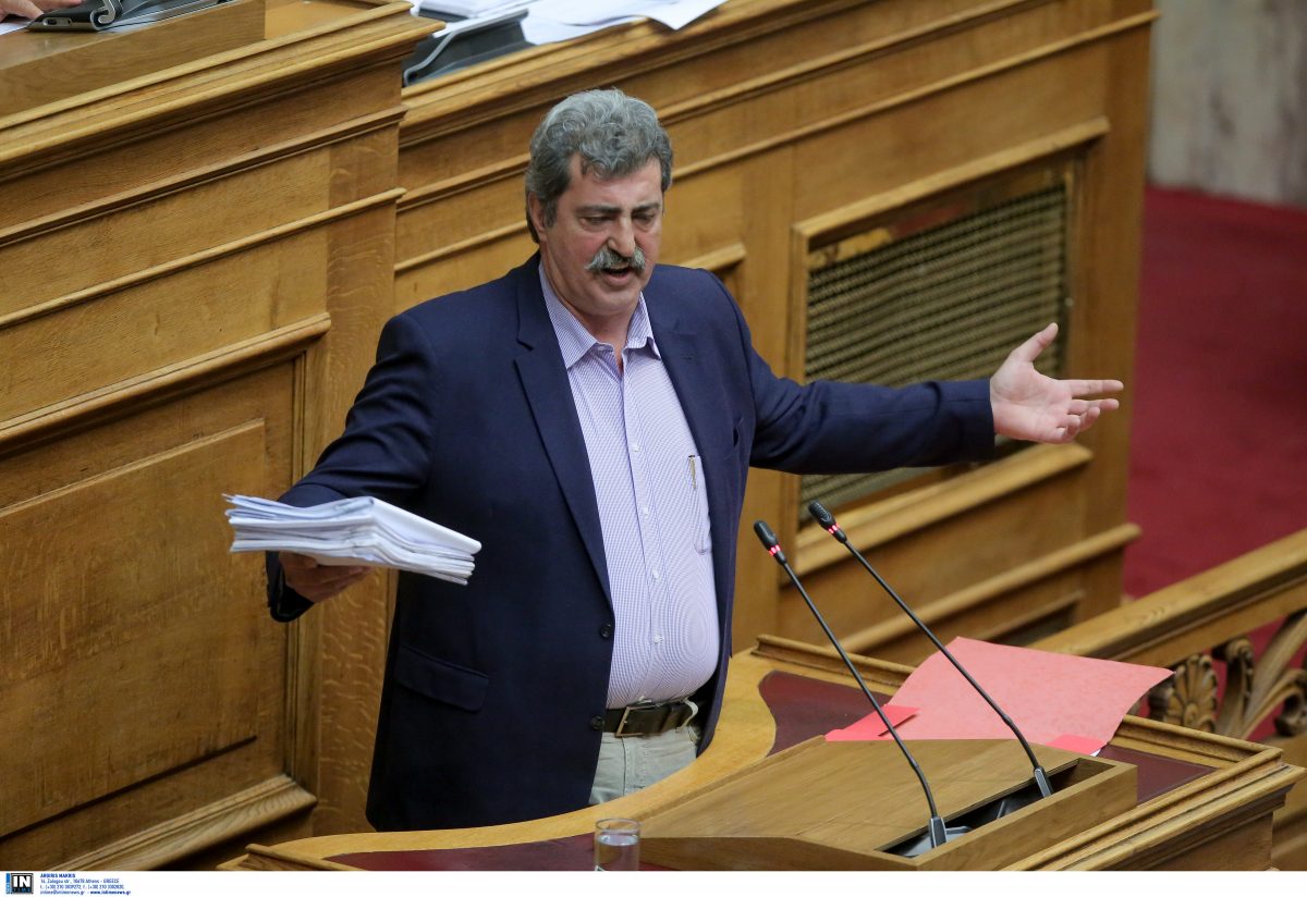 Ο Πολάκης έκανε έξαλλο τον Επίτροπο Υγείας της ΕΕ: Αυτός ο τύπος δεν καταλαβαίνει τίποτα από υγεία, είναι ντροπή